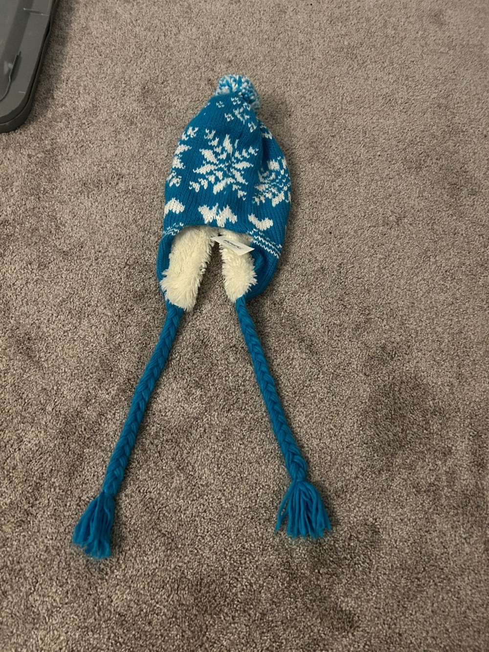 Brand New Aeropostale Blue and White Winter Hat